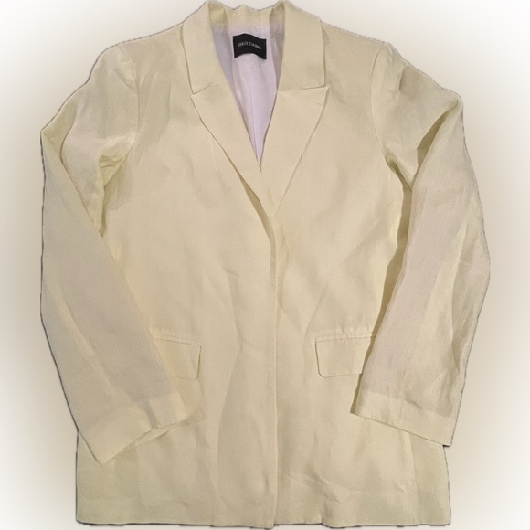 Dolce Cabo Jackets & Blazers - Dolce Cabo Cream Single-Breasted Blazer